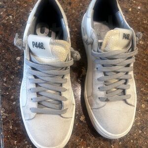 P448 Women’s suede and leather Light Gray Sneakers
